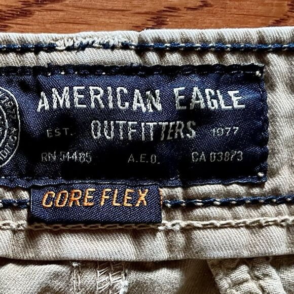 AMERICAN EAGLE MENS PANTS TAN CORE FLEX KHAKIS 32x32 - Picture 3 of 6